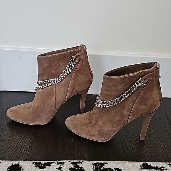 Dolce Vita Kendal Almond Brown Suede Chain Detail High Heel Ankle Boots Size 7 - Picture 1 of 10